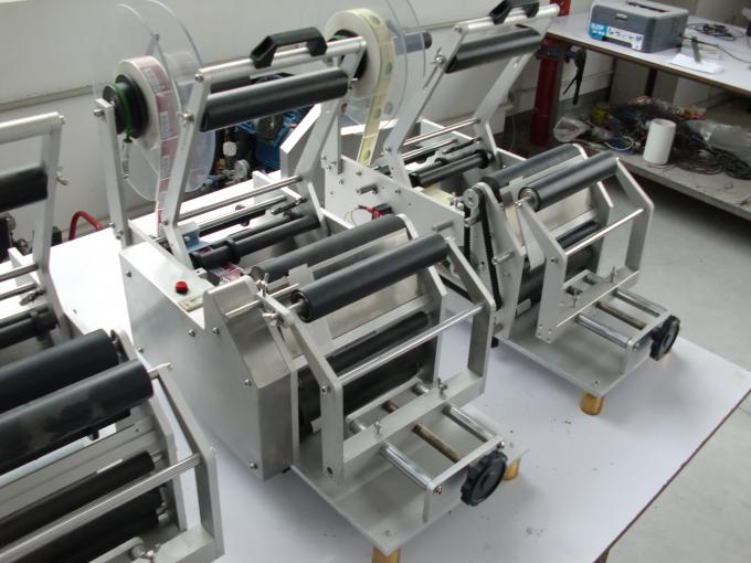 சுய பிசின் ஸ்டிக்கர் சுற்று பாட்டில் தானியங்கி லேபிளிங் இயந்திரம் 220 வி