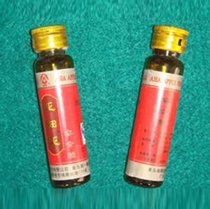 ஒயின் பாட்டில் குப்பியை லேபிளிங் இயந்திரம் முழுமையாக தானியங்கி 220 வி 2 கிலோவாட் ஈஸி ஆபரேஷன்