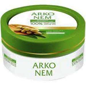 ஆம்பூல்ஸ் / வாய்வழி திரவ பாட்டில் எஃகு வயல் ஸ்டிக்கர் லேபிளிங் இயந்திரம்