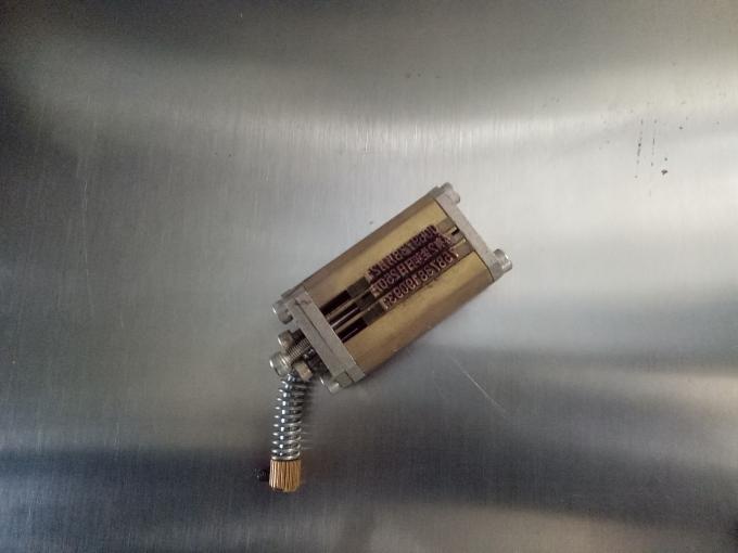 குறியீட்டு இயந்திரத்துடன் தனிப்பயனாக்கப்பட்ட மூன்று அல்லது இரட்டை பக்க ஸ்டிக்கர் லேபிளிங் இயந்திரம்